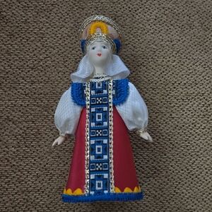 Russian Doll - Vintage Collectible - EUC